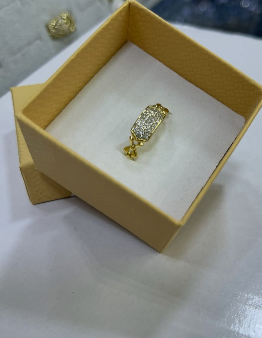 Bague Élégante en Plaqué Or avec Zircons