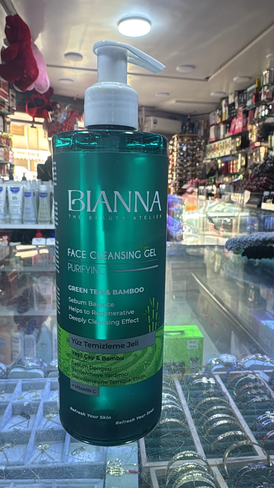 Bianna Green Tea and Bamboo Extract Facial Cleansing Gel 400 ml with Vitamin C